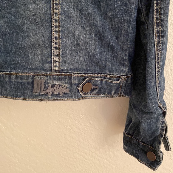 KUT from the Kloth Jean Jacket - Picture 5 of 9